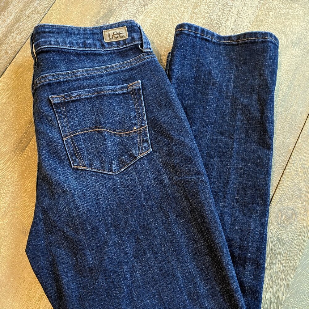 Lee Dark Wash Straight Leg Mid Rise Regular Fit Blue Denim Jeans, Size 6, W28